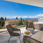 Beautiful Apartment In Omisalj * Omišalj