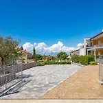Beautiful Apartment In Omisalj *