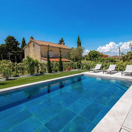 公寓 Beautiful Apartment In Omisalj 奥米沙利